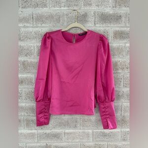 Hot pink blouse / long sleeve